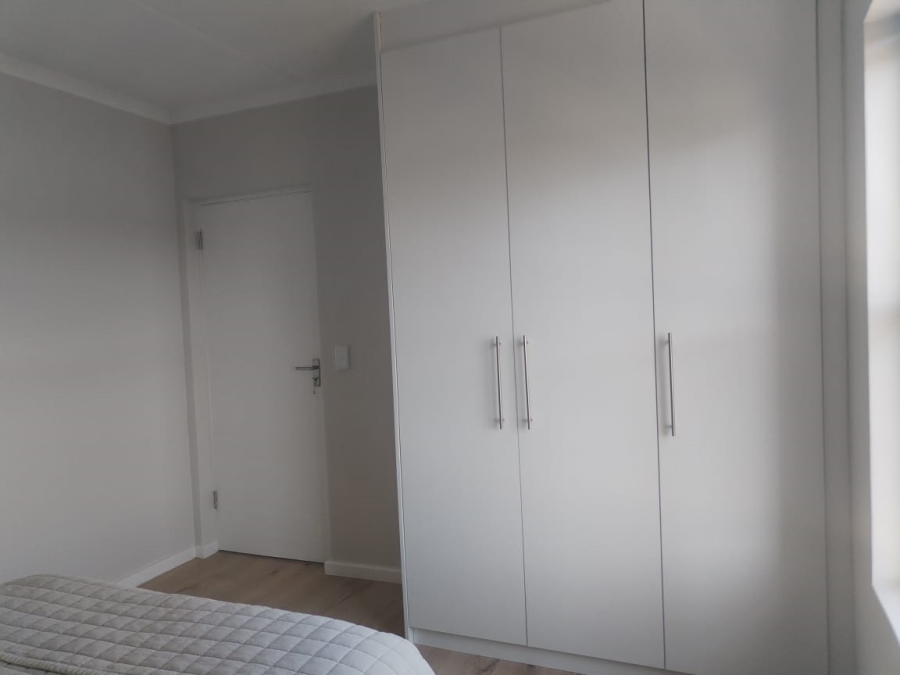2 Bedroom Property for Sale in Table View Western Cape